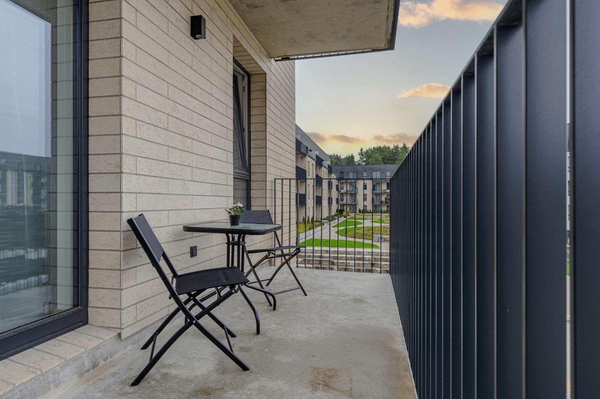 Fantasy House, Cozzy Apartmens, Free Parking, Long Stays Welcome Wilna Exterior foto
